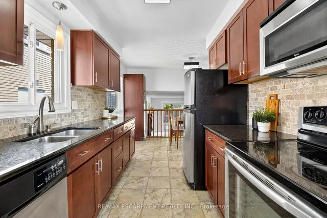 Additional image 14 of 150 Solomon Cres