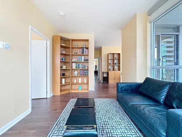 Additional image 8 of 500 Sherbourne St Unit 603