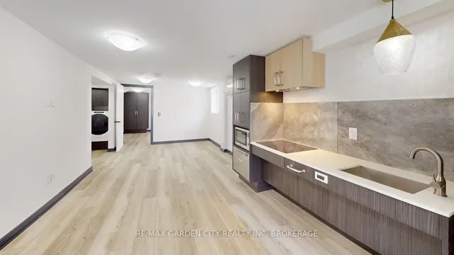 Additional image 12 of 23 Warren Ave