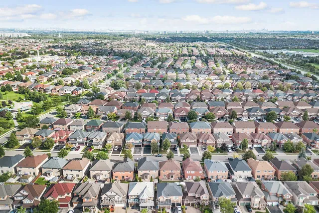 Additional image 49 of 17 Mainard Cres