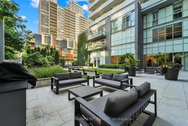 Additional image 23 of 101 Erskine Ave Unit 418