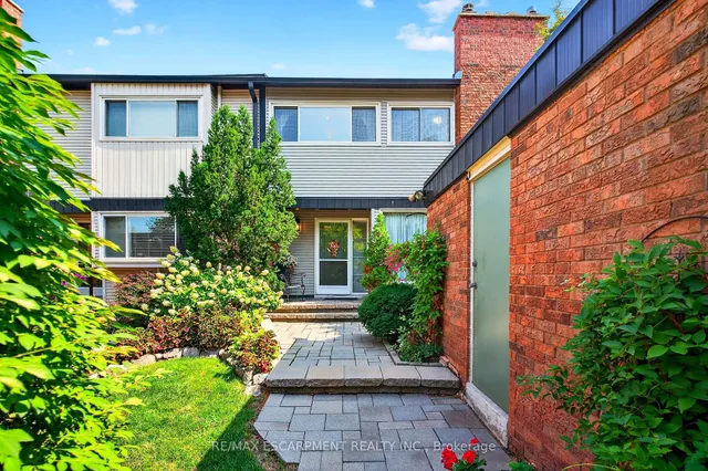 Additional image 4 of 1552 Kerns Rd Unit 4