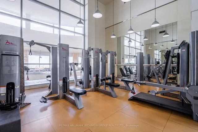 Additional image 12 of 38 Lee Centre Dr Unit 811