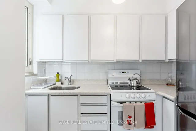 Additional image 7 of 575 Avenue Rd Unit 203