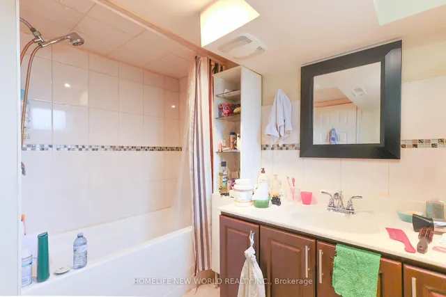 Additional image 50 of 34 Greylawn Cres