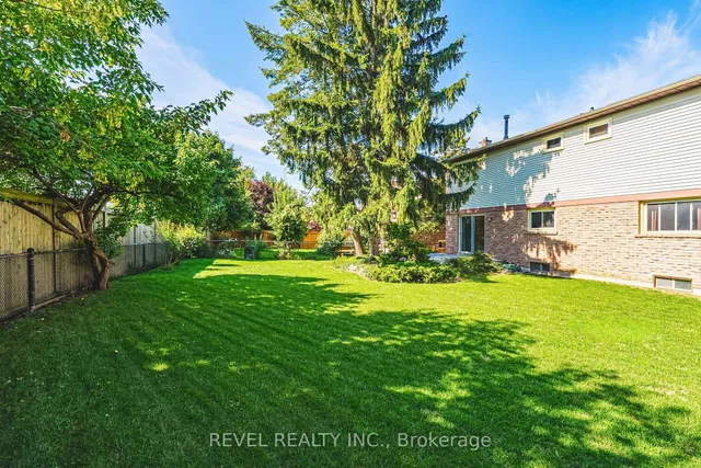 Additional image 33 of 594 Moorelands Cres