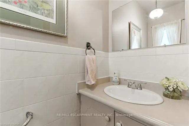 Additional image 18 of 39 Megna Crt