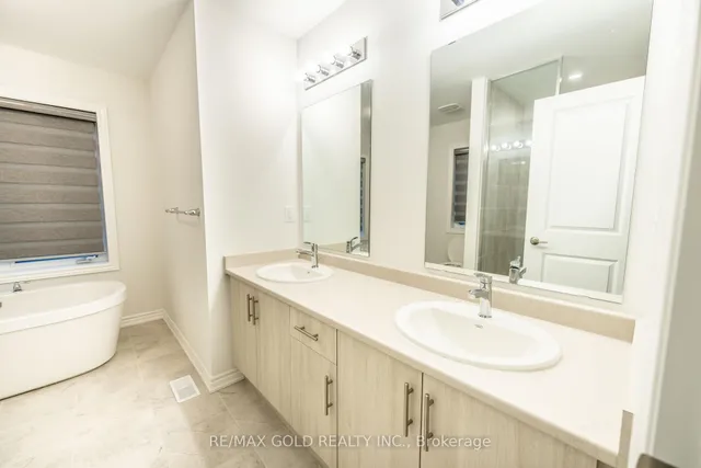 Additional image 29 of 35 Academy Dr