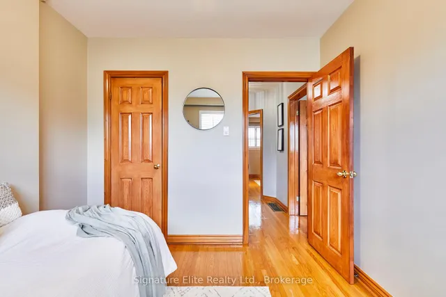 Additional image 25 of 4 Cora Cres