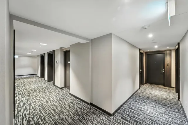 Additional image 8 of 501 Yonge St Unit 1802