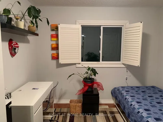 Additional image 19 of 32 Heathcliffe Sq