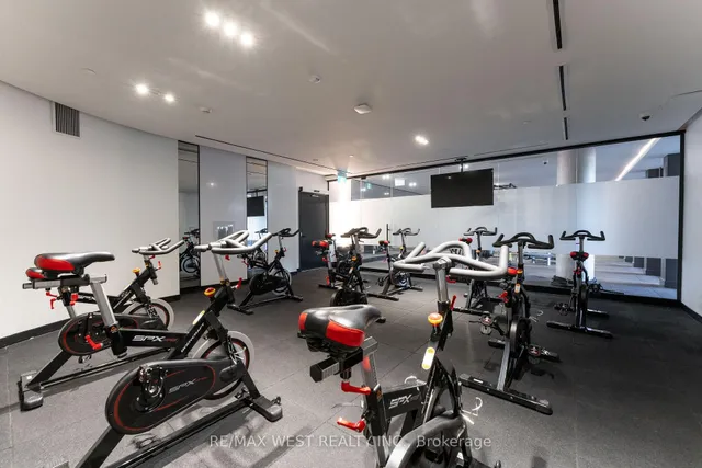 Additional image 39 of 270 Dufferin St Unit 413