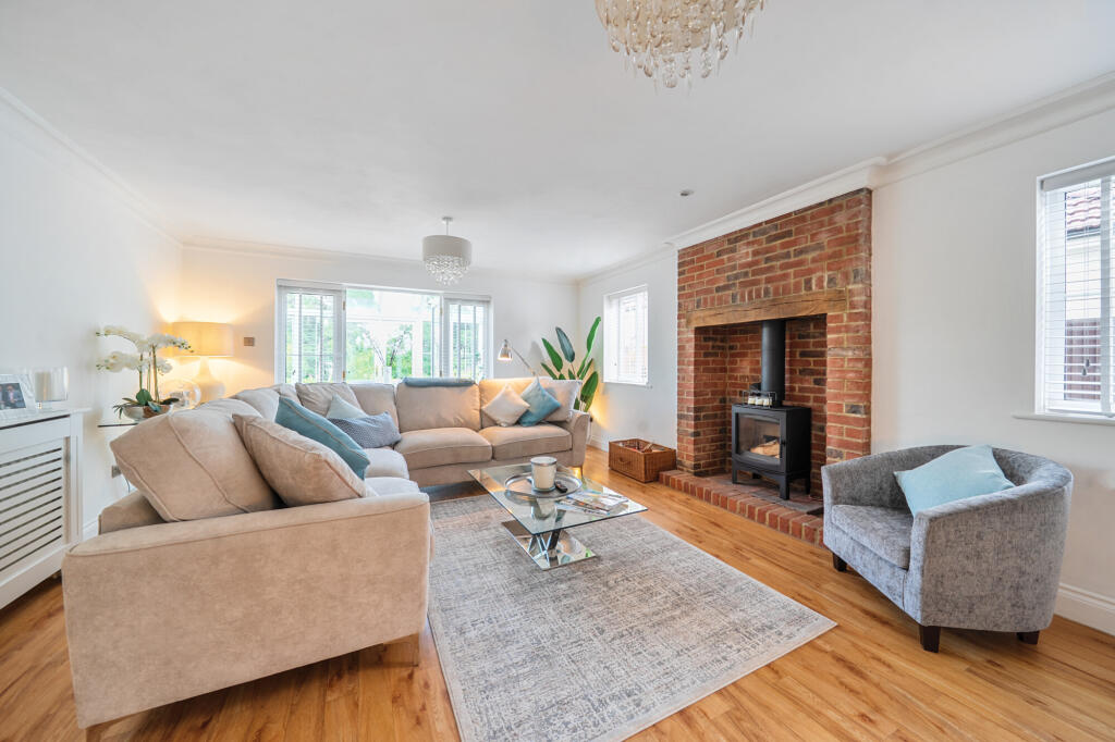 Additional image 4 of The Drive, Welwyn, AL6