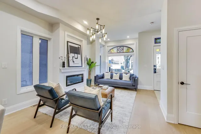 Additional image 2 of 21 Rolyat St