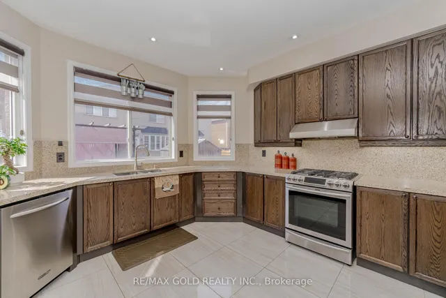 Additional image 15 of 28 Crocker Dr