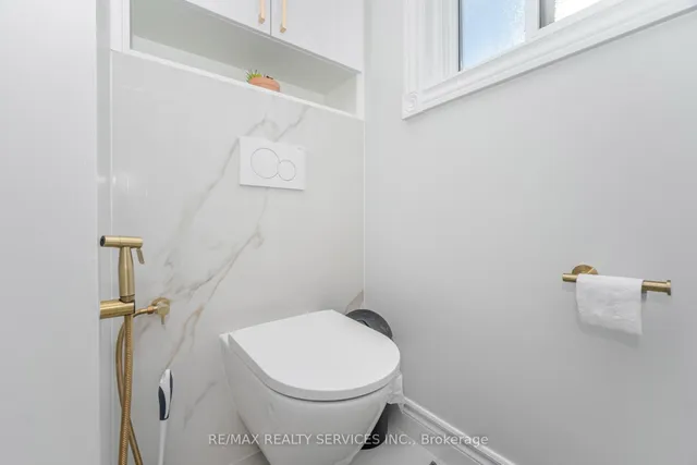 Additional image 36 of 59 Hullen Cres