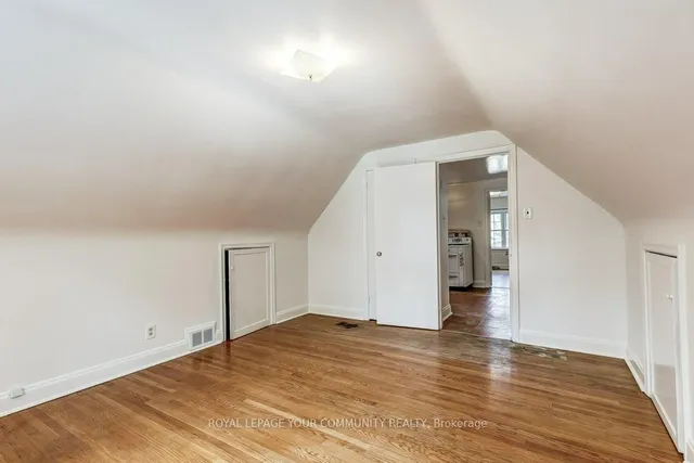 Additional image 19 of 109 Glencrest Blvd