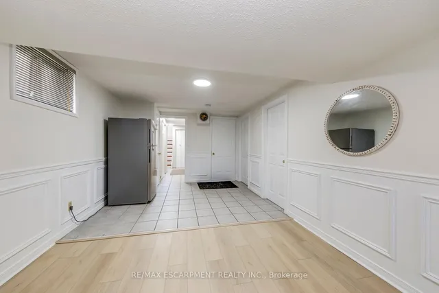 Additional image 34 of 2309 Malcolm Cres