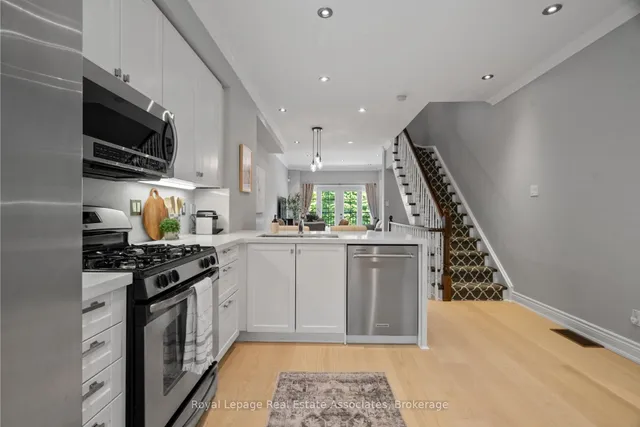 Additional image 10 of 1 Baxter St Unit 8