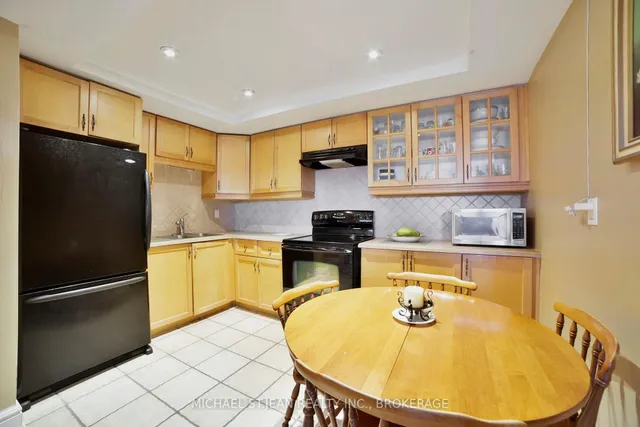 Additional image 11 of 8 Woodman Dr Unit 808