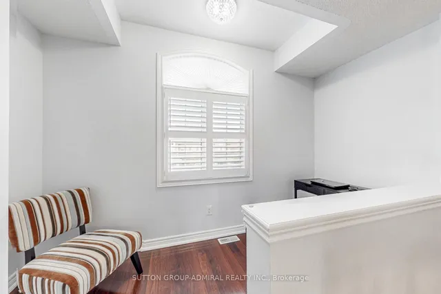 Additional image 23 of 34 Beachville Circ