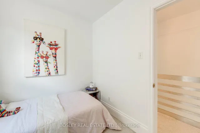 Additional image 15 of 55 Robbins Ave