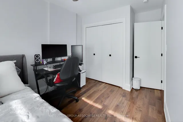 Additional image 24 of 143 Pinewood Ave