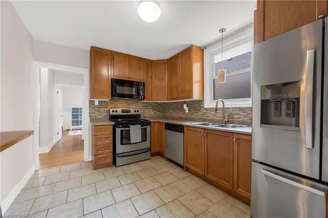 Additional image 7 of 150 Garside Ave