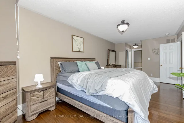 Additional image 28 of 32 Masters Green Cres