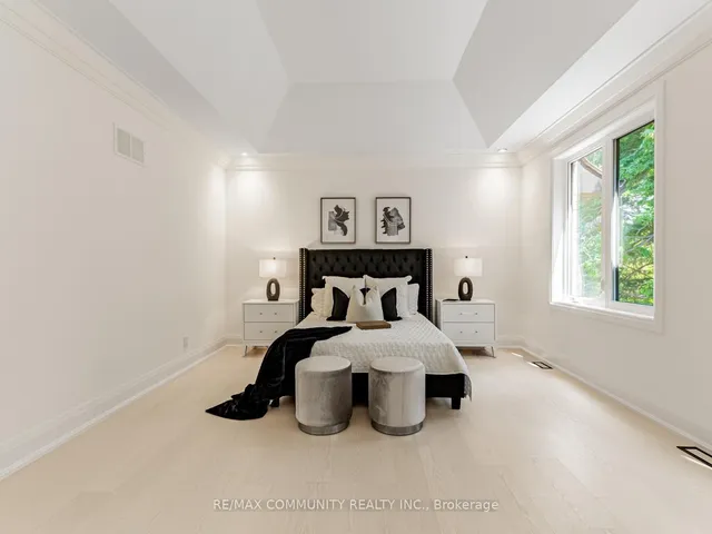 Additional image 22 of 43 Sugarbush Sq