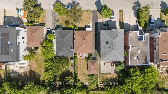 Additional image 28 of 35 Farrell Ave