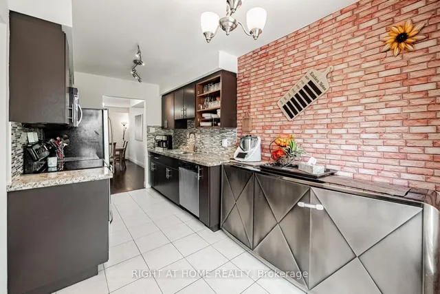 Additional image 8 of 345 MEADOWS Blvd Unit 19