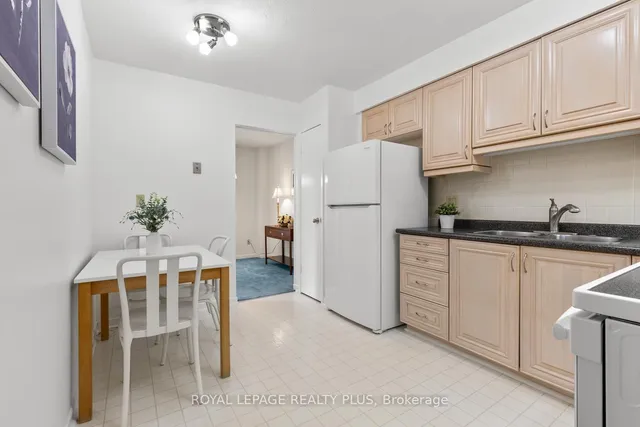 Additional image 3 of 1180 Mississauga Valley Blvd Unit 85