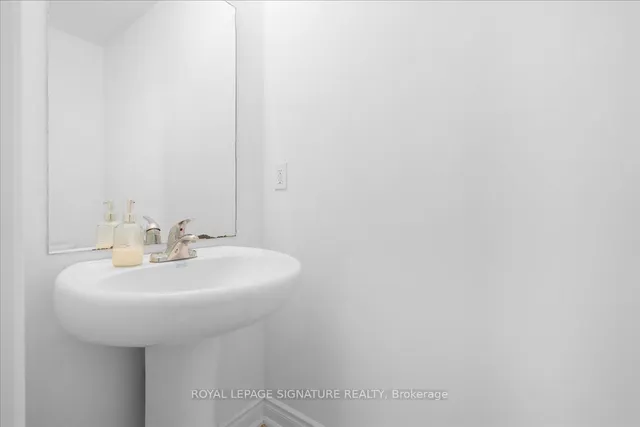 Additional image 14 of 35 Applewood Lane Unit 61