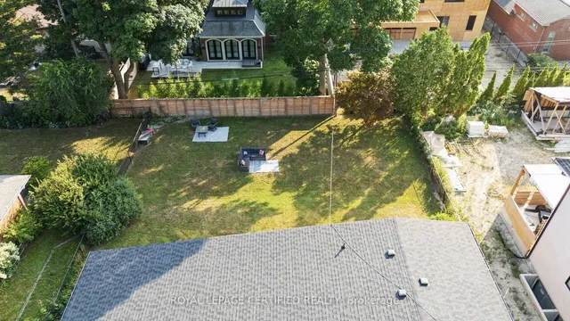 Additional image 39 of 462 The Kingsway