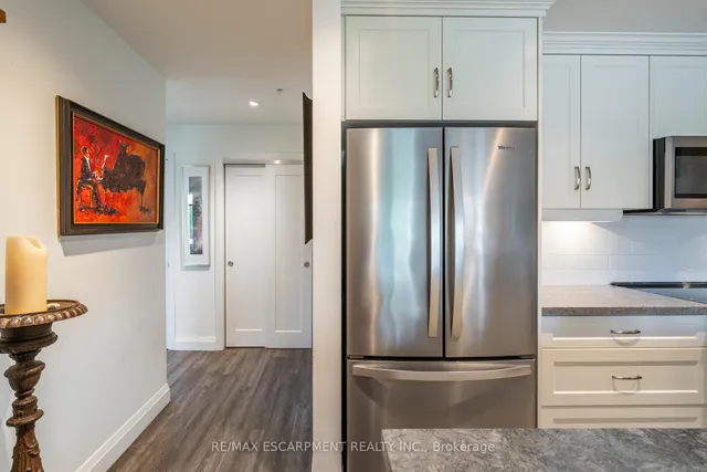 Additional image 22 of 30 Hamilton St Unit 213