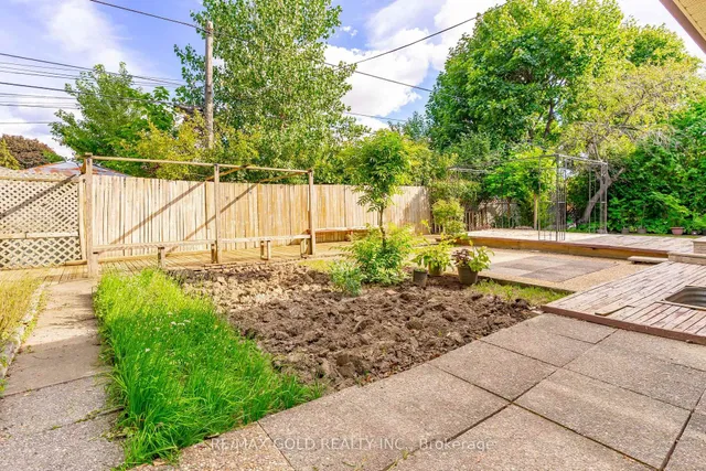 Additional image 40 of 18 Dunbarton Cres