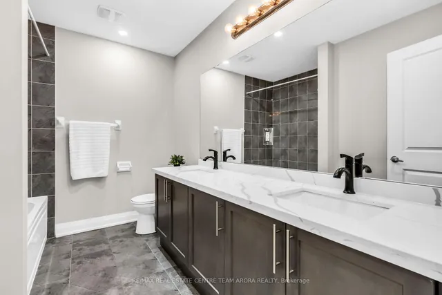 Additional image 34 of 24 Dalbeattie Dr