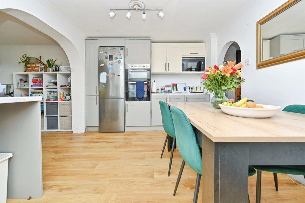 Additional image 9 of Oakdale, Welwyn Garden City