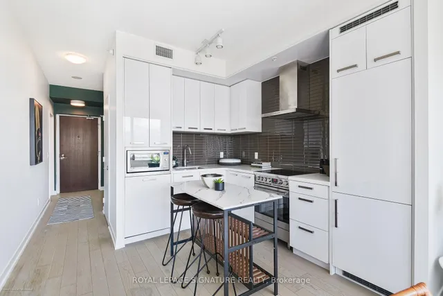 Additional image 3 of 120 BAYVIEW Ave Unit S504