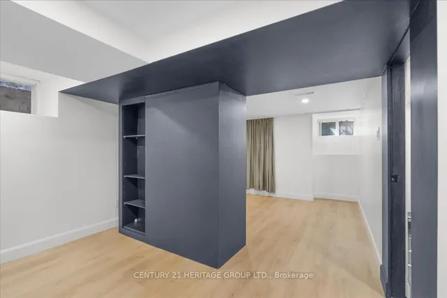 Additional image 41 of 40 Emerald St