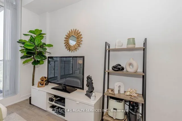 Additional image 19 of 1928 Lakeshore Blvd Unit 2216