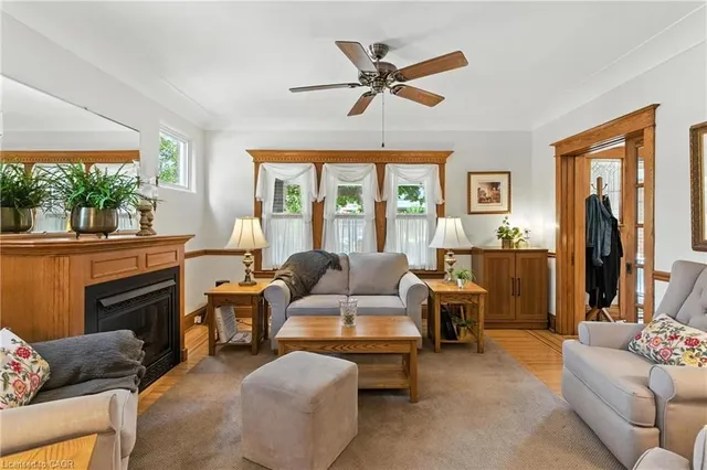 Additional image 9 of 98 Kensington Ave