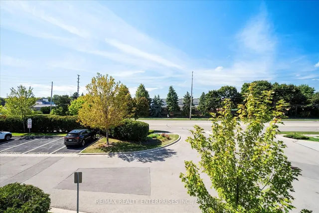 Additional image 31 of 2055 Walkers Line Unit 206