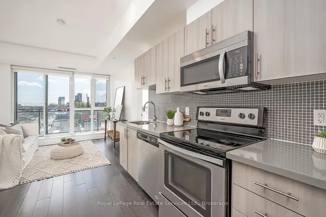 Additional image 6 of 16 McAdam Ave Unit 410