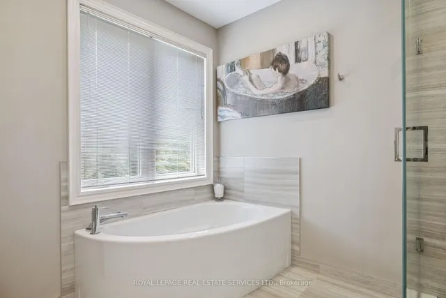 Additional image 15 of 5186 Ravine Cres