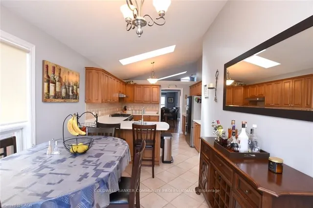 Additional image 20 of 17 Durrell Crt