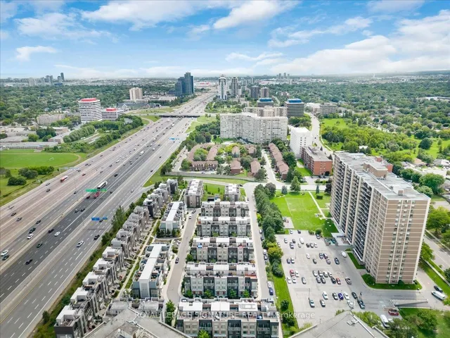 Additional image 41 of 35 Applewood Lane Unit 61