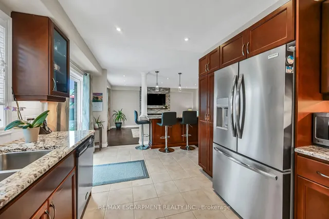 Additional image 17 of 70 Escarpment Dr