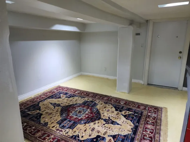 Additional image 14 of 837 Gladstone Ave